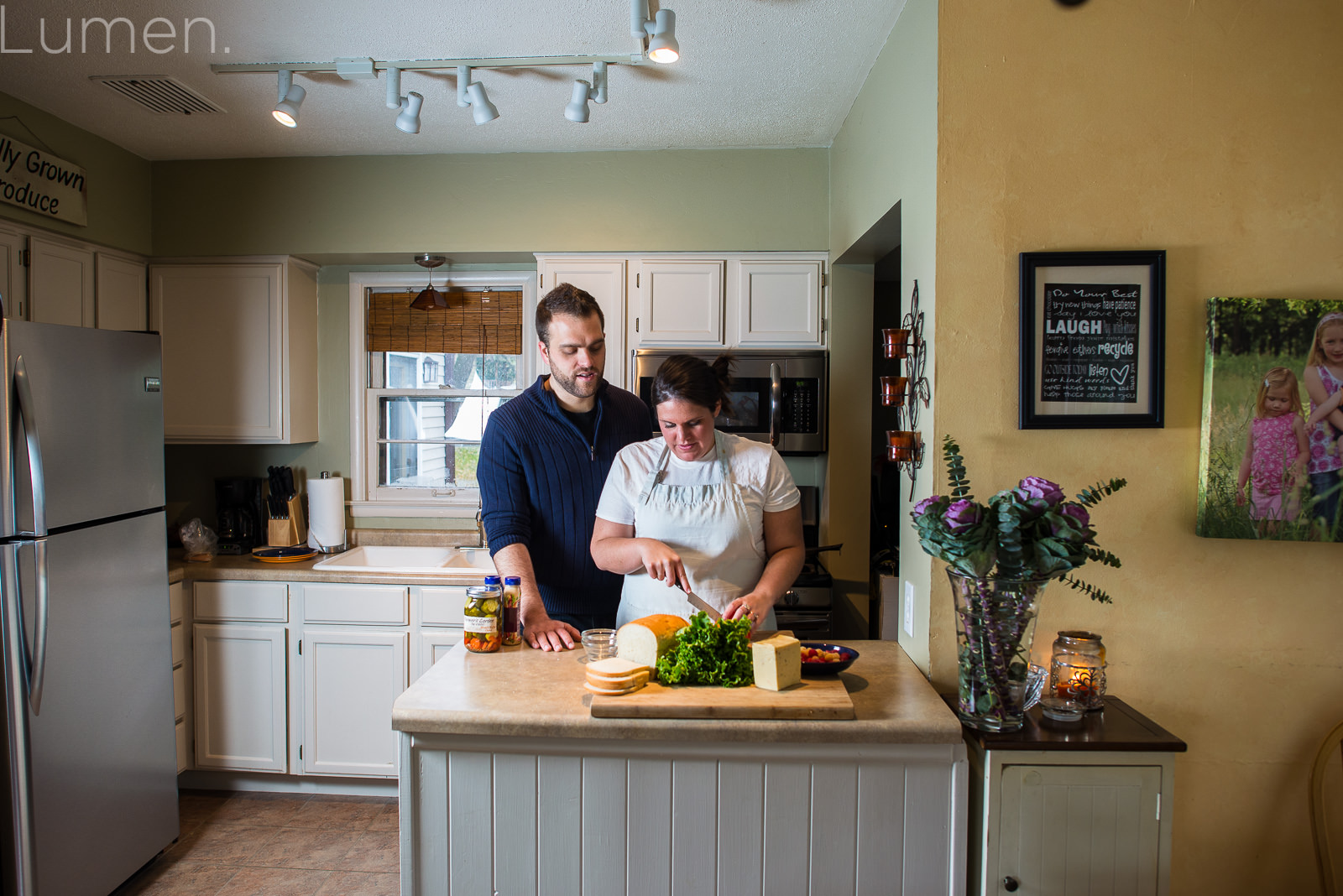 lumen photography, adventurous, couture, minneapolis, minnesota, minneapolis farmers market engagement photos, 