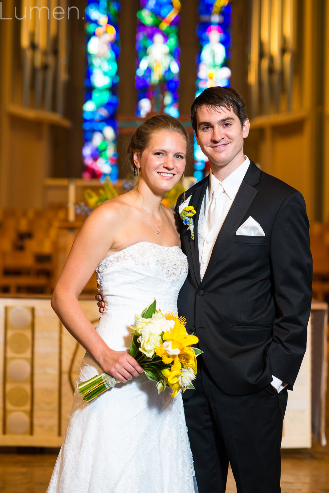 northfield, minnesota, boe chapel wedding photos, st. olaf, adventurous wedding photos, couture