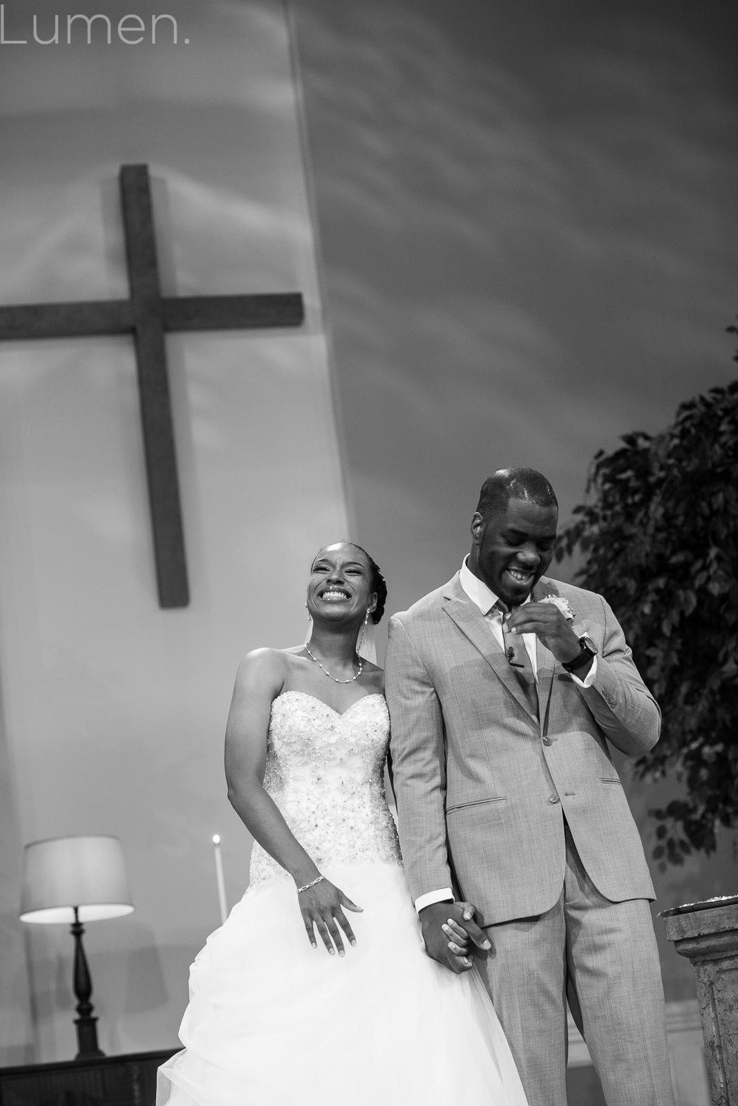 living word christian center wedding photos, adventurous wedding photography, lumen photography, minneapolis, minnesota, couture