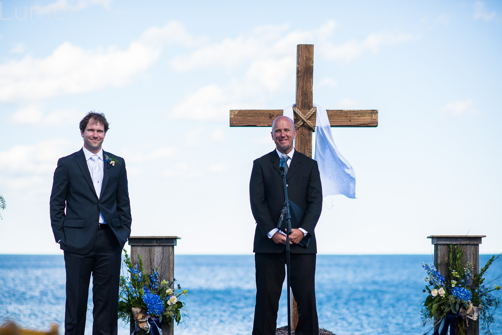 lumen photography, adventurous wedding photography, superior shores wedding photos,  minnesota wedding photography, two harbors