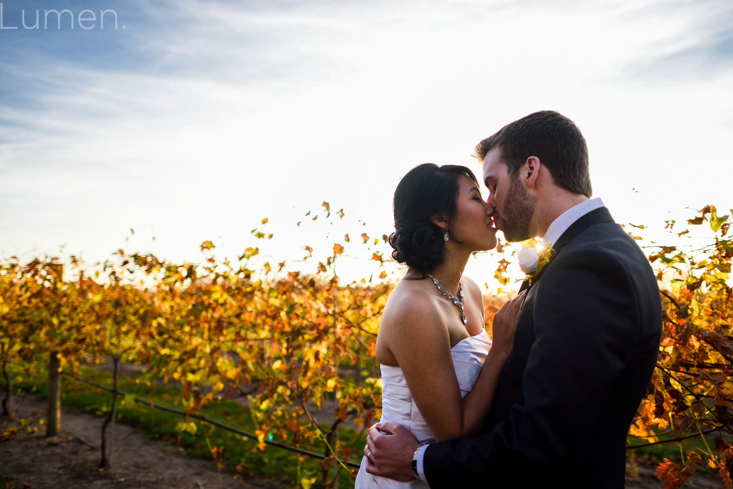 crow river winery wedding, hutchinson wedding photography, adventurous wedding photography, mn winery wedding, lumen photography, couture, minneapolis, minnesota 