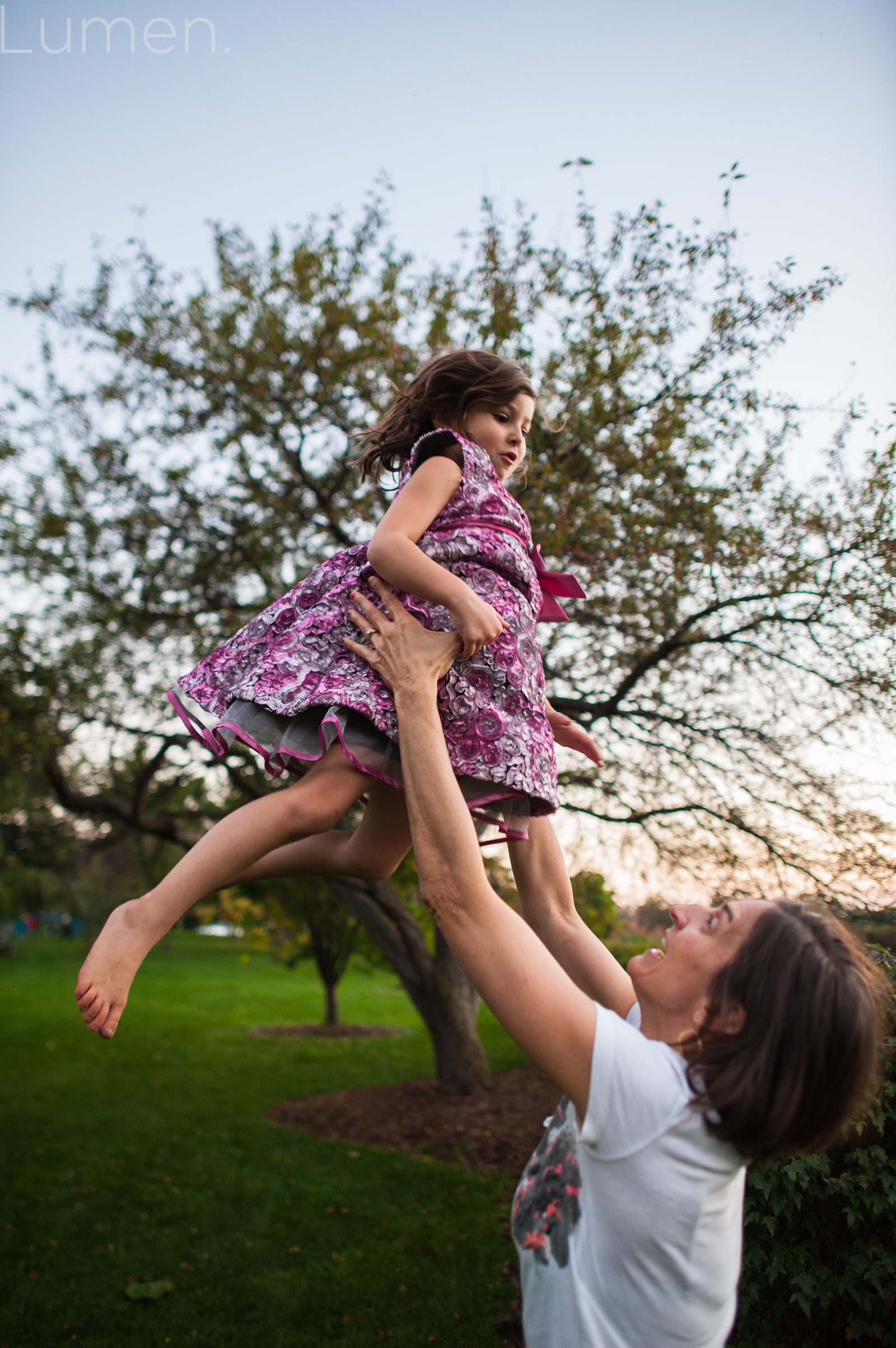 lumen photography, adventurous photography, mpls rose garden family photos,  minnesota