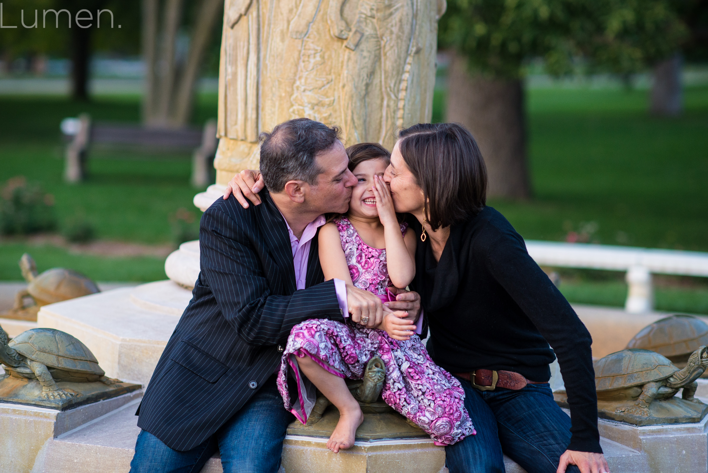 lumen photography, adventurous photography, mpls rose garden family photos,  minnesota