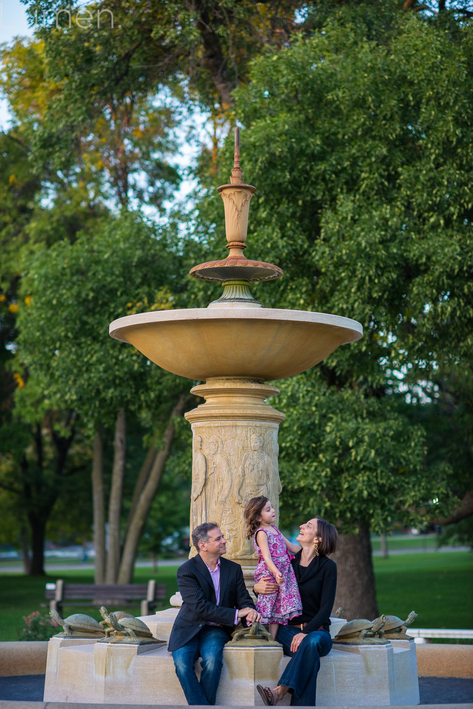 lumen photography, adventurous photography, mpls rose garden family photos,  minnesota