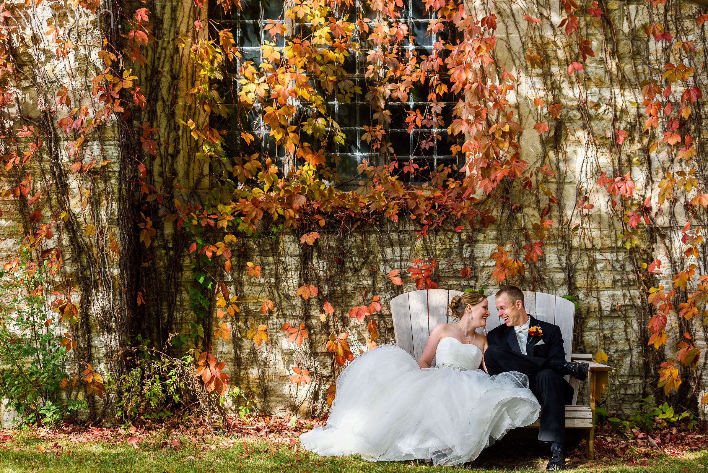 boe chapel wedding photos, adventurous wedding photography, couture, minneapolis, minnesota, northfield, st. olaf college