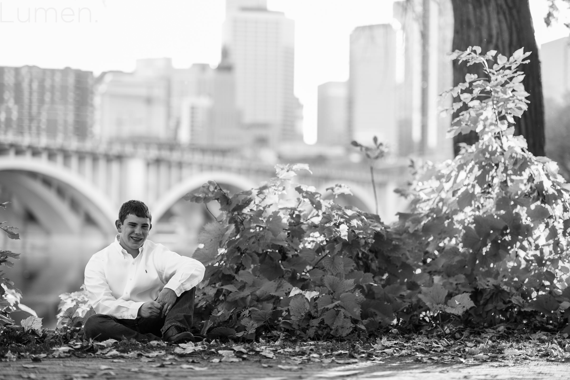 Stone Arch Bridge Senior Photos, Minneapolis, Minnesota, Adventurous photography, lumen photography, senior pictures, forest lake,