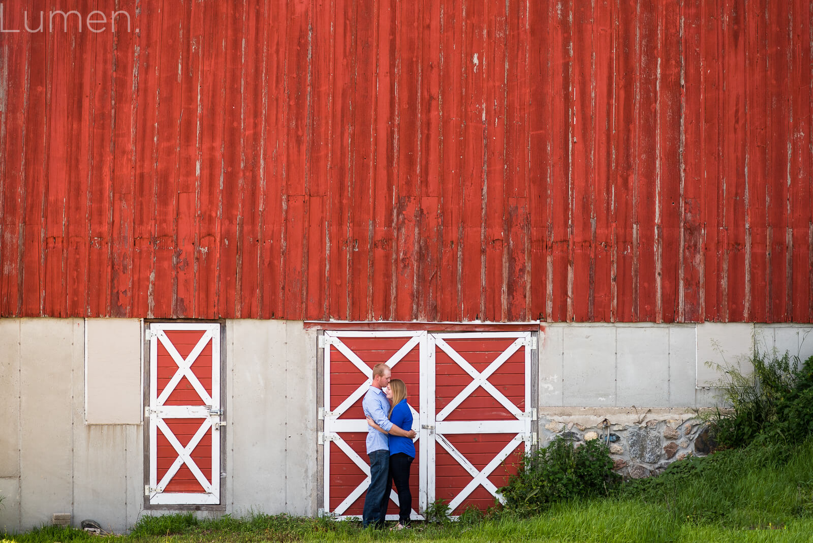 adventurous photography, lumen photography, minnesota farm engagement session, barn photos