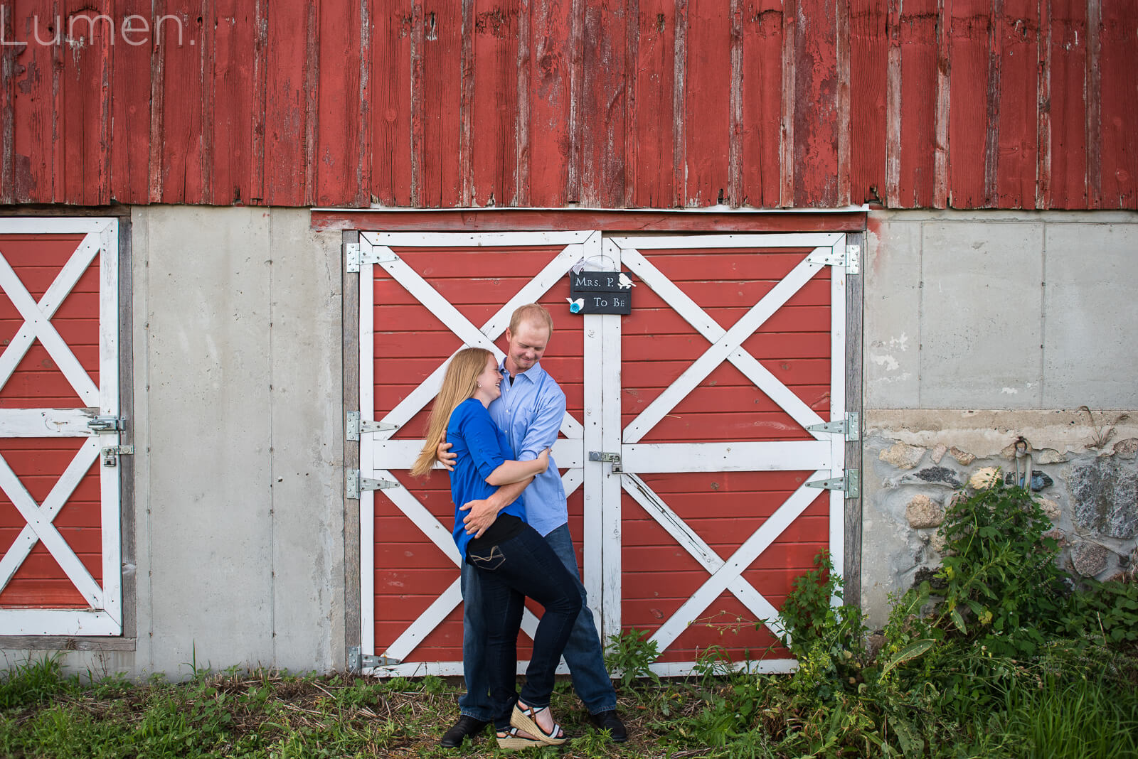 adventurous photography, lumen photography,barn photos