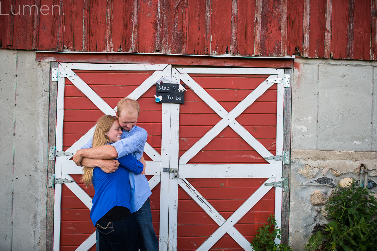 adventurous photography, lumen photography, minnesota farm engagement session, barn photos