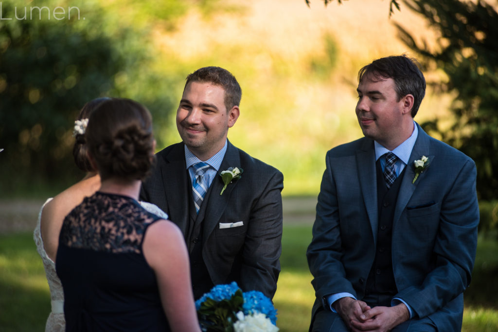 lumen photography, adventurous, minneapolis, minnesota, northfield, red barn farm pizza wedding photos