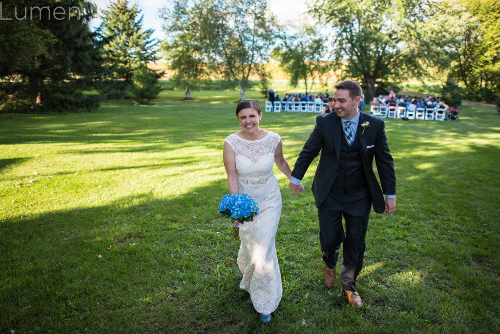 lumen photography, adventurous, minneapolis, minnesota, northfield, red barn farm pizza wedding photos