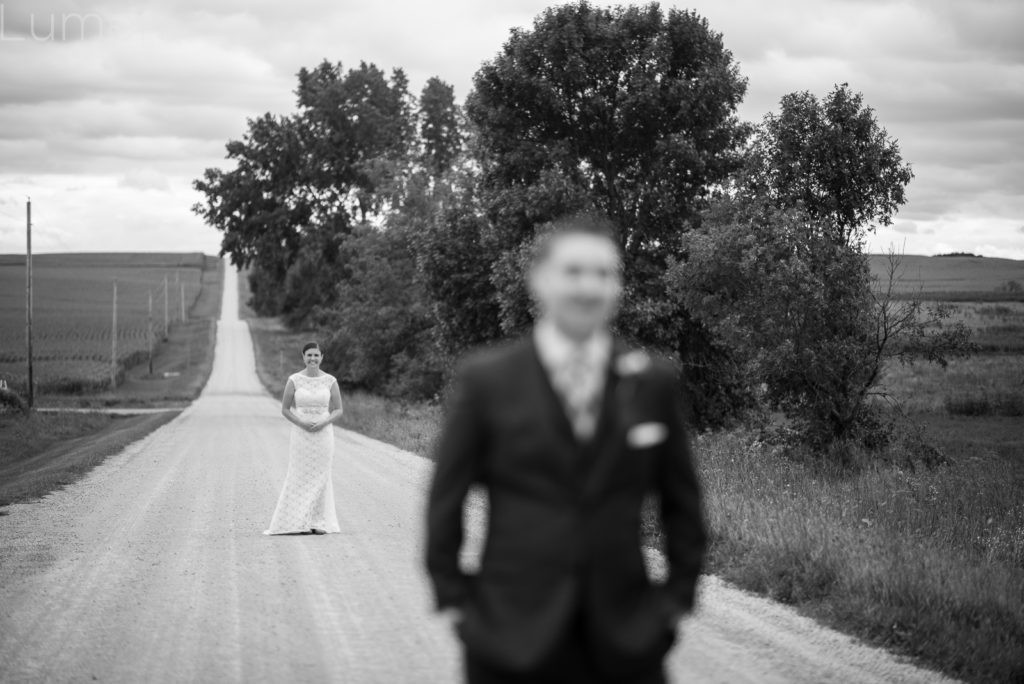 lumen photography, adventurous, minneapolis, minnesota, northfield, red barn farm pizza wedding photos