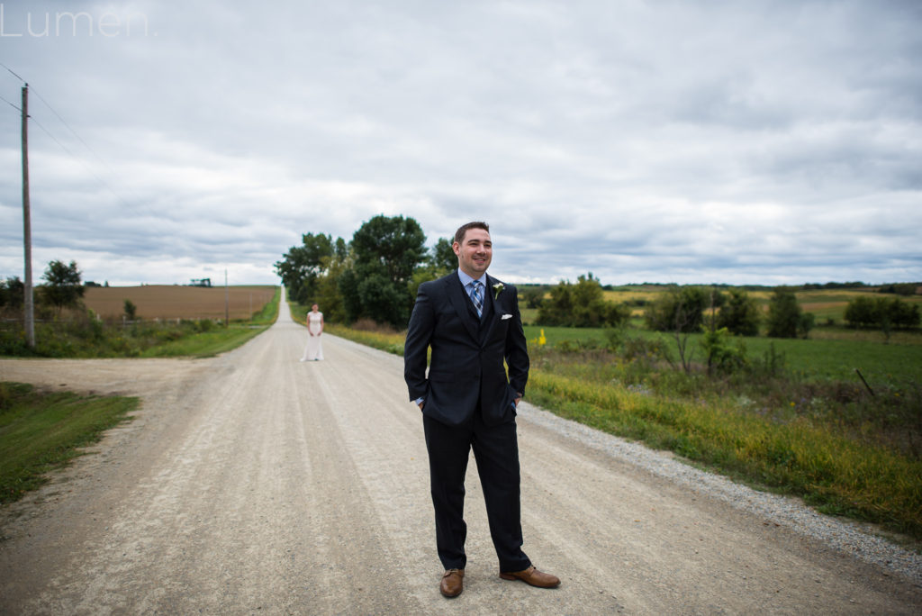 lumen photography, adventurous, minneapolis, minnesota, northfield, red barn farm pizza wedding photos