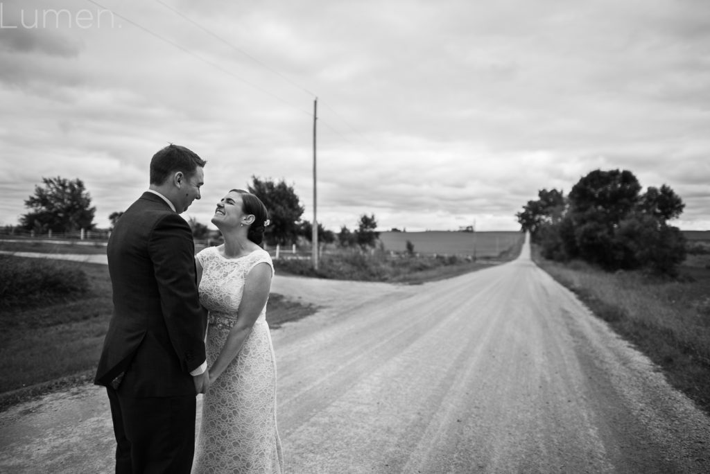 lumen photography, adventurous, minneapolis, minnesota, northfield, red barn farm pizza wedding photos