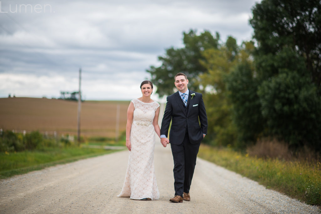 lumen photography, adventurous, minneapolis, minnesota, northfield, red barn farm pizza wedding photos